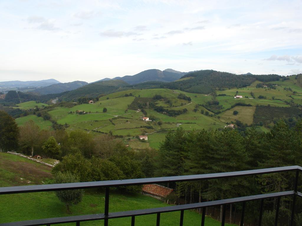 Casa rural Alustiza Hostal Villabona Habitación foto